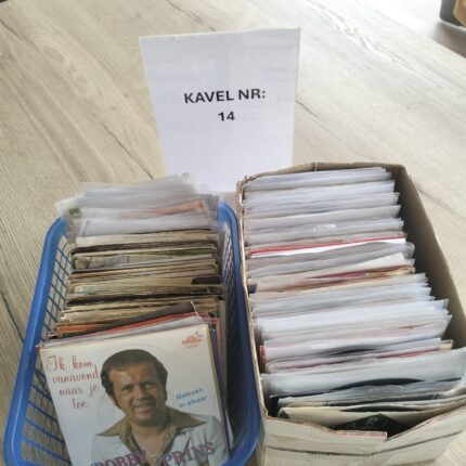 Kavel 14 – ca. 256 vinyl singles