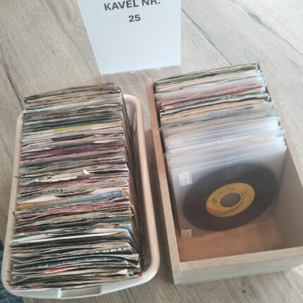Kavel 25 – ca. 234 vinyl singles