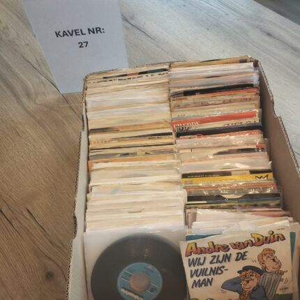 Kavel 27 – ca. 281 vinyl singles